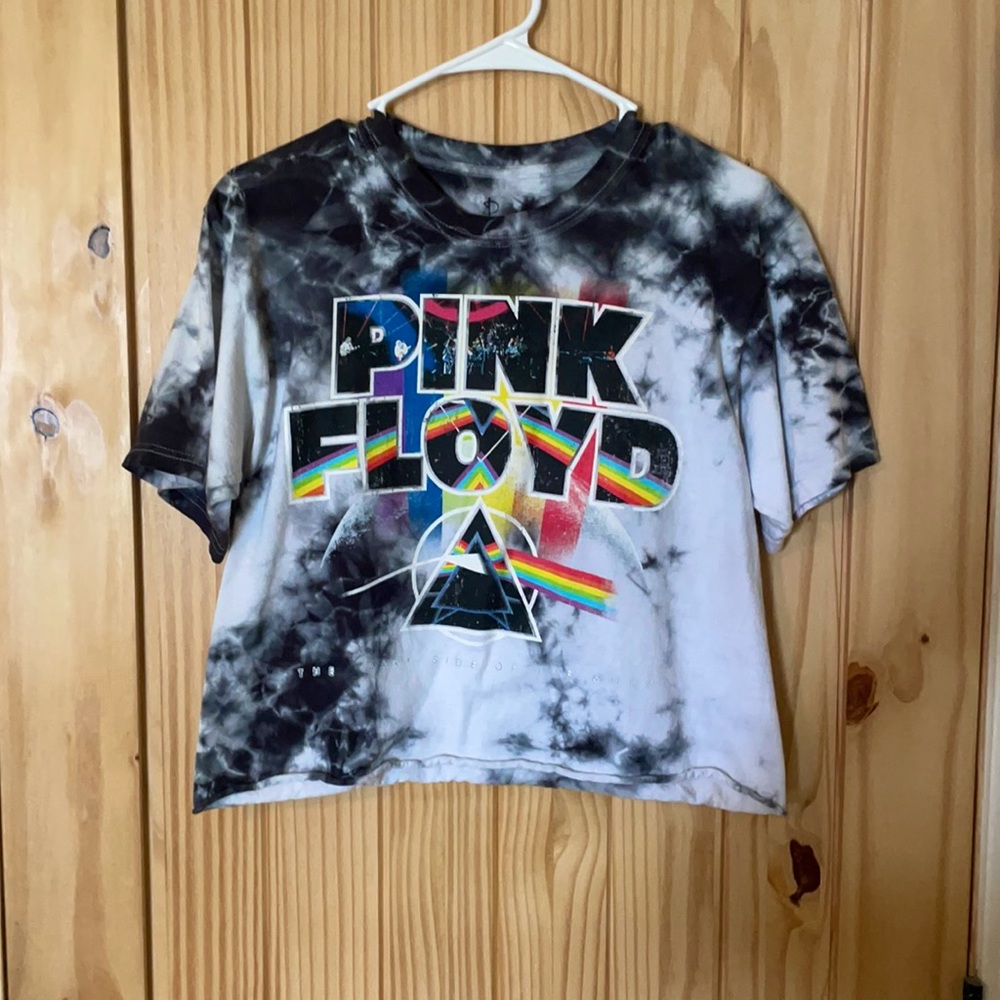 Vintage wash Pink Floyd crop tee